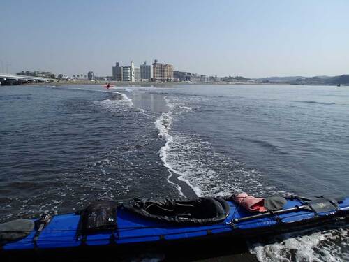 �]�m�� �g���{��