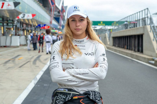 sophiafloersch.jpg