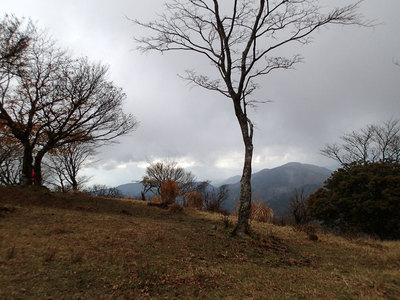 鍋割山